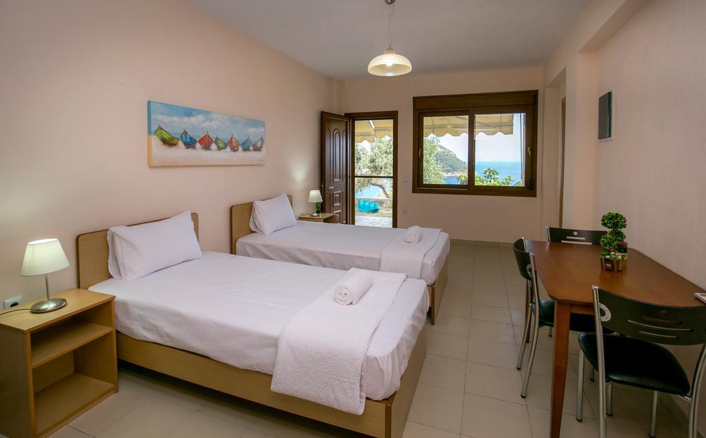 Aphrodite Villas Koinira Ngoại thất bức ảnh