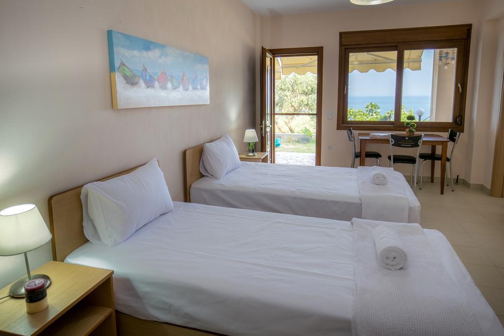 Aphrodite Villas Koinira Ngoại thất bức ảnh