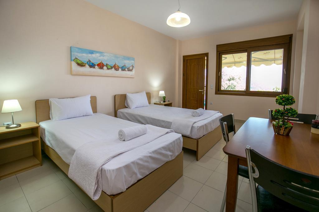 Aphrodite Villas Koinira Ngoại thất bức ảnh